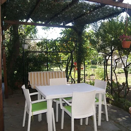 La Casa Di Irene : Un Giardino Sul Mare Apartamento